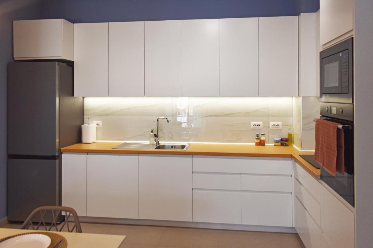 Vibrant Apartment Тирана Екстер'єр фото