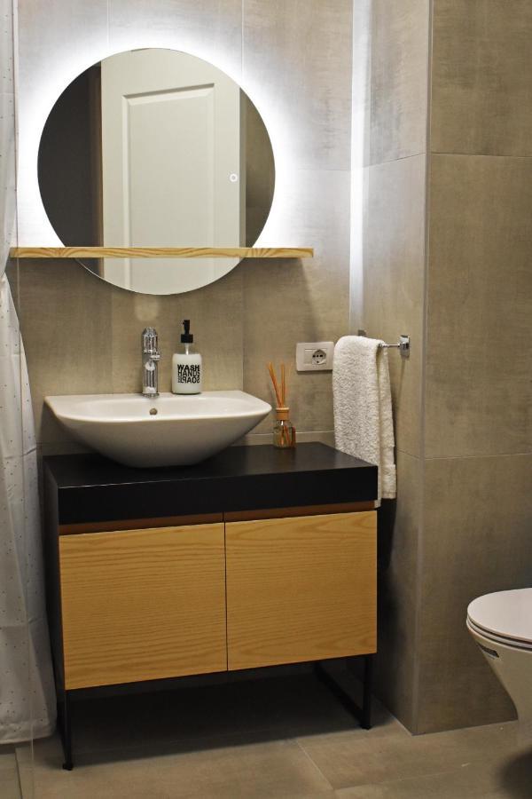 Vibrant Apartment Тирана Екстер'єр фото